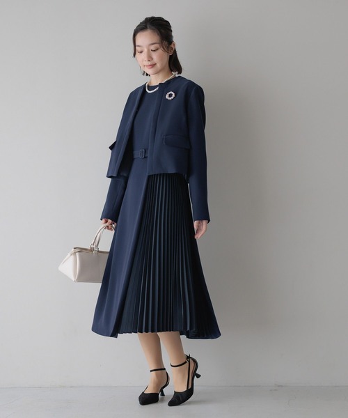 Andemiu(アンデミュウ)の「【WEB限定/T.P.O/2026】サイドプリーツワンピース608053(ワンピース・レディース・ネイビー/ブラック系1・LARGE/MEDIUM/SMALL)」の22枚目の写真