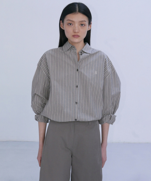 EN OR(エンオール)の「CLASSIC STRIPE SHIRTS FROM JAPAN - BROWN(シャツ/ブラウス・レディース・その他・FREE)」の1枚目の写真