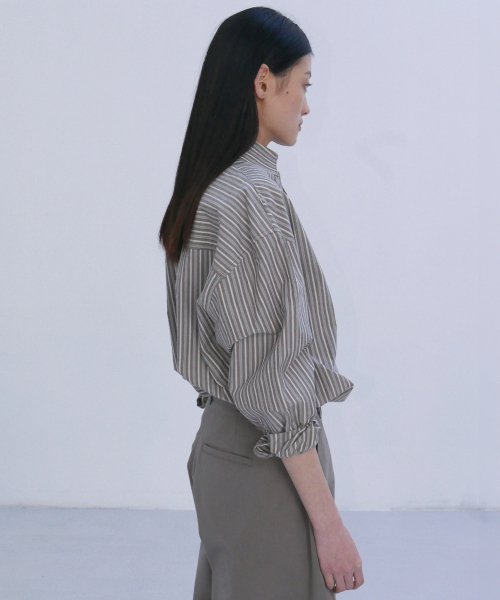 EN OR(エンオール)の「CLASSIC STRIPE SHIRTS FROM JAPAN - BROWN(シャツ/ブラウス・レディース・その他・FREE)」の3枚目の写真