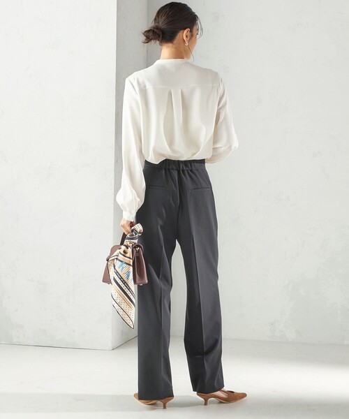 SHIPS(シップス)の「〈洗濯機可能〉無地 / プリント ピンタック ブラウス(セレモニー対応可)(シャツ/ブラウス・レディース・ネイビー/オフホワイト/ブルー・ONE SIZE)」の22枚目の写真