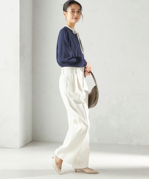 SHIPS(シップス)の「〈洗濯機可能〉無地 / プリント ピンタック ブラウス(セレモニー対応可)(シャツ/ブラウス・レディース・ネイビー/オフホワイト/ブルー・ONE SIZE)」の8枚目の写真