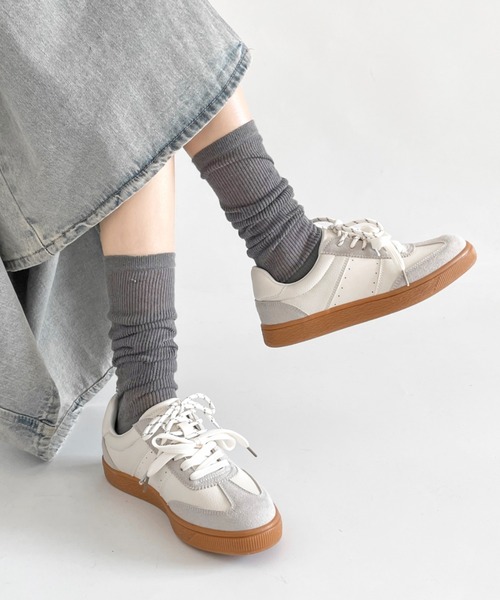 Shoes in Closet（シューズインクローゼット）の「軽量 デイリー ベーシック ローカット レディース スニーカー 2744（スニーカー・レディース・ホワイト×グレー/ホワイト系1/グレー・M/S/XL/L）」の5枚目の写真