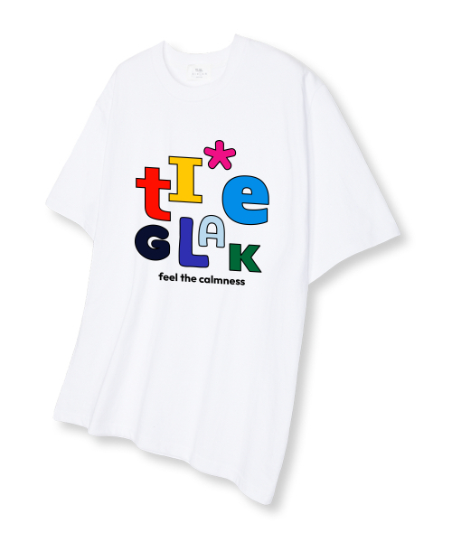 TI.GLAKE(ティーグレイク)の「アルファベットポイントオーバーサイズ半袖Tシャツホワイト(Tシャツ/カットソー・レディース・その他・LARGE/X-LARGE/XX-LARGE)」の1枚目の写真