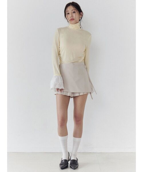 CALNAMUR（カルナムール）の「レーヨンハイネックドッキングトップス（Tシャツ/カットソー・レディース・ブラック/イエロー・FREE）」の3枚目の写真