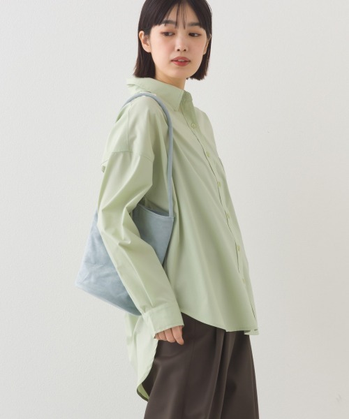 OMNES（オムネス）の「ポプリンベーシックレギュラーカラー 長袖シャツブラウス（シャツ/ブラウス・レディース・ベージュ/グリーン系その他/ブルー系その他/ホワイト/ライトグリーン/ブラック・FREE）」の5枚目の写真