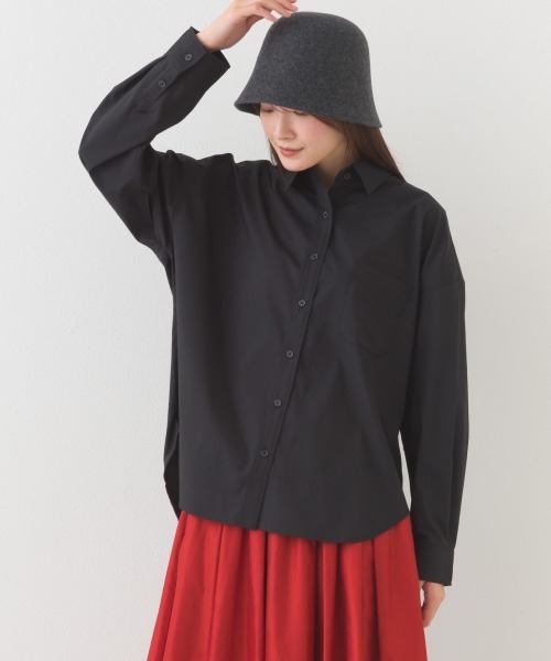 OMNES（オムネス）の「ポプリンベーシックレギュラーカラー 長袖シャツブラウス（シャツ/ブラウス・レディース・ベージュ/グリーン系その他/ブルー系その他/ホワイト/ライトグリーン/ブラック・FREE）」の3枚目の写真