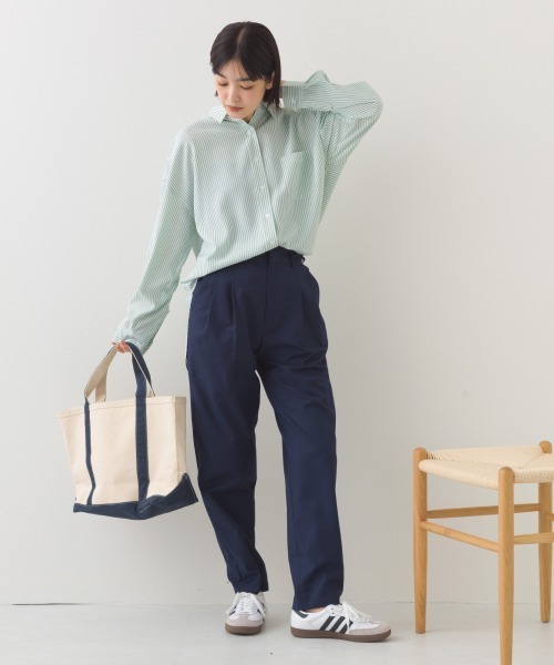 OMNES（オムネス）の「ポプリンベーシックレギュラーカラー 長袖シャツブラウス（シャツ/ブラウス・レディース・ベージュ/グリーン系その他/ブルー系その他/ホワイト/ライトグリーン/ブラック・FREE）」の11枚目の写真