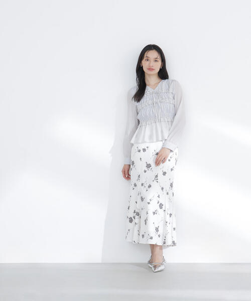 NATURAL BEAUTY BASIC(ナチュラルビューティーベーシック)の「◇フロントリボンペプラム楊柳ブラウス(シャツ/ブラウス・レディース・ベージュ/ブルー/オフホワイト・MEDIUM/SMALL)」の12枚目の写真