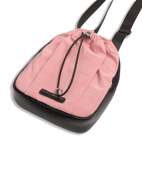DOFFJASON(ドフジェーソン)の「トラベラー ナイロンミックスレザーサコッシュ PINK(メッセンジャーバッグ・メンズ・その他・FREE)」の3枚目の写真