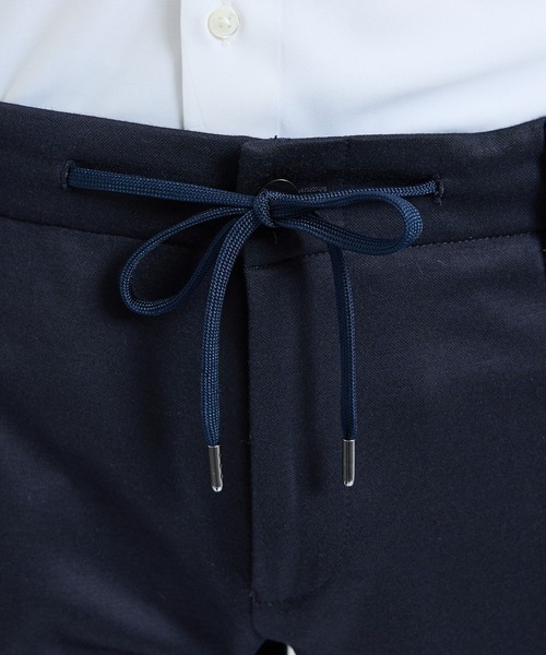 DESIGNWORKS（デザインワークス）の「【26S/S】モクロディーイージーパンツ / セットアップ対応 / ストレッチ（スラックス・メンズ・チャコールグレー/グレイッシュベージュ/ネイビー・44/46/48/50/52）」の19枚目の写真