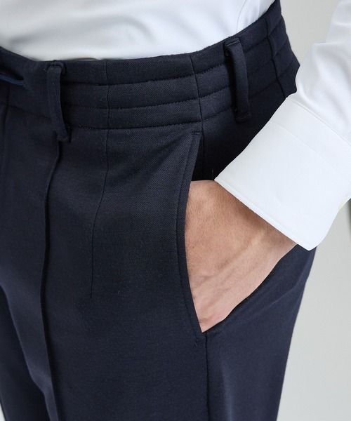 DESIGNWORKS（デザインワークス）の「【26S/S】モクロディーイージーパンツ / セットアップ対応 / ストレッチ（スラックス・メンズ・チャコールグレー/グレイッシュベージュ/ネイビー・44/46/48/50/52）」の18枚目の写真