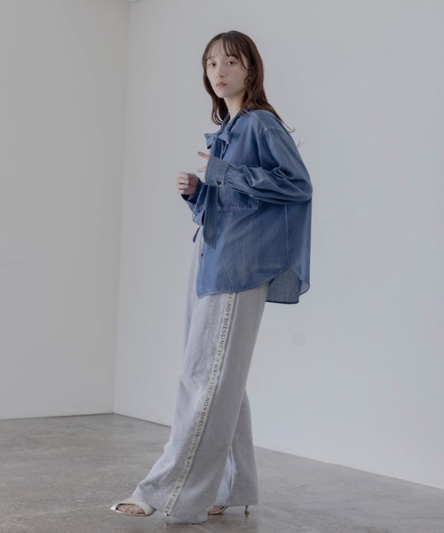 Eimee Law（エイミーロウ）の「ライトデニム ボウタイシャツ（シャツ/ブラウス・レディース・ブルー/ライトブルー・FREE）」の19枚目の写真