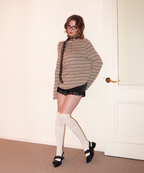 IMARI(イマリ)の「【 IMARI / イマリ 】 ヘンリーネック ボーダー オーバー ロンT(Tシャツ/カットソー・レディース・グレー/ベージュ・FREE)」の11枚目の写真