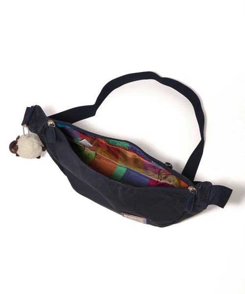 AVOCA(アヴォカ)の「【AVOCA/アヴォカ】Shoulder Bags/チャーム付きショルダーバッグ(ショルダーバッグ・レディース・ネイビー・FREE)」の9枚目の写真
