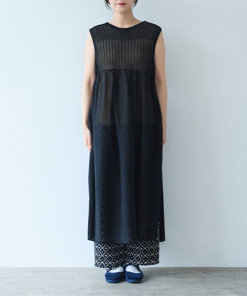 yuni(ユニ )の「12G和紙/Polyester tiered knit ワンピース(ワンピース・レディース・ブラック/アイボリー/グレー・FREE)」の8枚目の写真