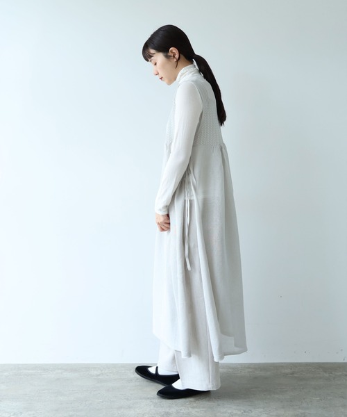 yuni(ユニ )の「12G和紙/Polyester tiered knit ワンピース(ワンピース・レディース・ブラック/アイボリー/グレー・FREE)」の19枚目の写真