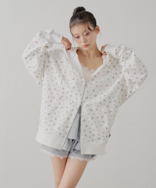 Chico(チコ)の「花柄ルーズパーカー(パーカー・レディース・ピンク/ブルー/グレー系その他3・FREE)」の8枚目の写真