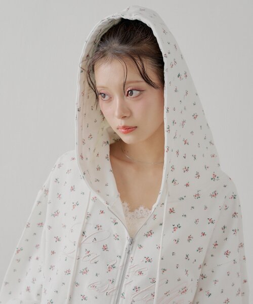 Chico(チコ)の「花柄ルーズパーカー(パーカー・レディース・ピンク/ブルー/グレー系その他3・FREE)」の10枚目の写真