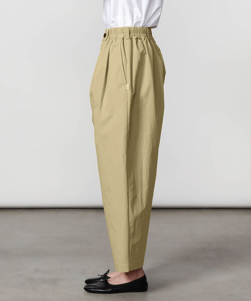 DANTON（ダントン）の「DANTON | コットンナイロンツイル 2タックワイドイージーパンツ WOMEN（その他パンツ・レディース・ネイビー/ベージュ・36）」の11枚目の写真