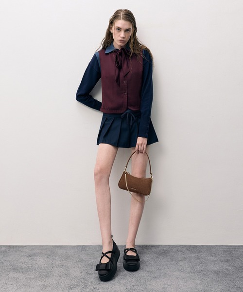 CHARLES & KEITH（チャールズ & キース）の「Elspeth エルズペス ショルダーバッグ（ショルダーバッグ・レディース・チョコ/ピンク・S）」の16枚目の写真