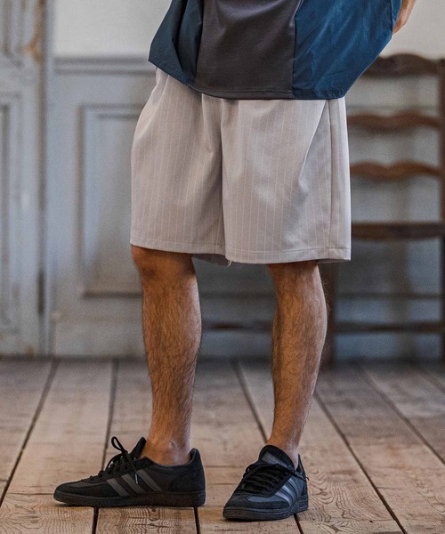 CAMBIO(カンビオ)の「mp14669-Classic Pinstripe Short Pants ショートパンツ(S60426cmb)(その他パンツ・メンズ・ダークカーキ/ライトグレー/ブラック/グレイッシュベージュ・S/M/L)」の13枚目の写真