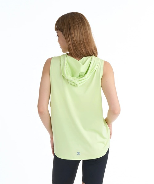 ROXY（ロキシー）の「ROXY ウィメンズ FITNESS MOVE ON その他トップス 【2026年春夏モデル】/ロキシーフード付きUVカット速乾ノースリーブ（タンクトップ・レディース・ブラック/グリーン/ホワイト・SMALL/MEDIUM/LARGE）」の6枚目の写真