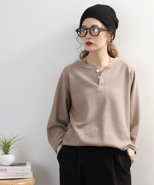 JEMORGAN(ジェーイーモーガン)の「JEMORGAN ワッフル7分袖ヘンリー(Tシャツ/カットソー・メンズ・ホワイト/ナチュラル/杢グレー/モカ/マスタード/ブラック/ネイビー・S/M/L/XL)」の2枚目の写真