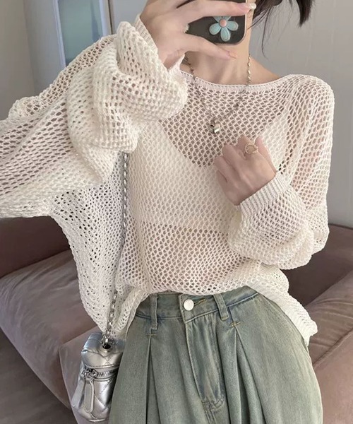 meJane(ミージェーン)の「バックデザイン パールビジューストラップ 透かし編みニットトップス(ニット/セーター・レディース・オフホワイト/ブラック・FREE)」の5枚目の写真