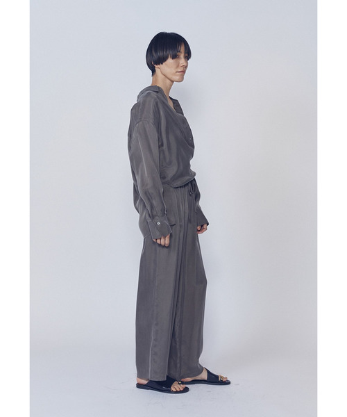 1er Arrondissement（プルミエアロンディスモン）の「【新色】キュプラフィブリルイージーパンツ（その他パンツ・レディース・カーキ/ブラウン系その他4・36/38）」の10枚目の写真