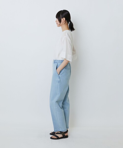 LOISIR(ロワズィール)の「ストレッチデニムスリムトラウザー(デニムパンツ・レディース・ライトインディゴブルー/インディゴブルー・36/38/40)」の14枚目の写真