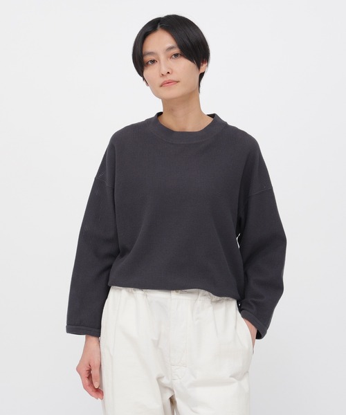 MHL.（エムエイチエル）の「COTTON JERSEY MESH（Tシャツ/カットソー・レディース・ライトグレー/ダークグレー・2）」の2枚目の写真