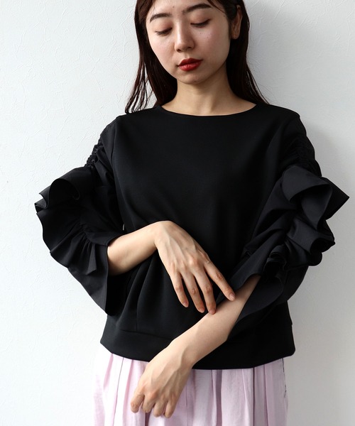 Cepica（セピカ）の「【MARECHAL TERRE / マルシャルテル】RUFFLE SLEEVE TOPS（Tシャツ/カットソー・レディース・オフホワイト/ブラック・FREE）」の2枚目の写真