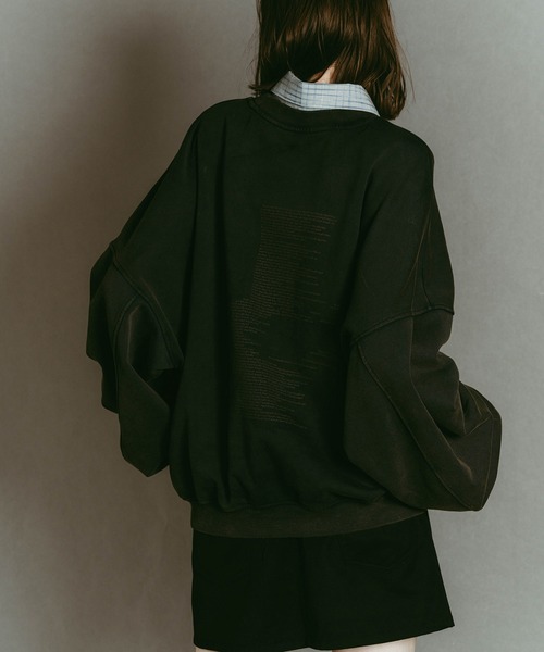 Knuth Marf（クヌースマーフ）の「Kerror design sweat(unisex)（Tシャツ/カットソー・レディース・ネイビー/グレー・FREE）」の8枚目の写真