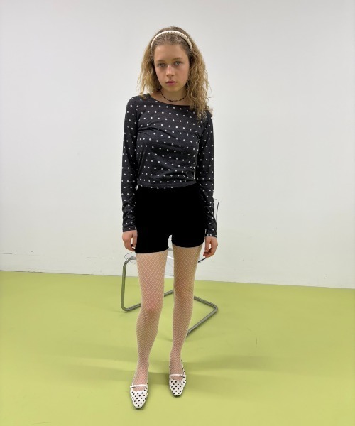 FUULLY STUDIO(フーリィーステューディオ)の「シアードットクルーネックロングTEE(Tシャツ/カットソー・レディース・ブラック/オフホワイト/グレー/ブラウン・FREE)」の10枚目の写真