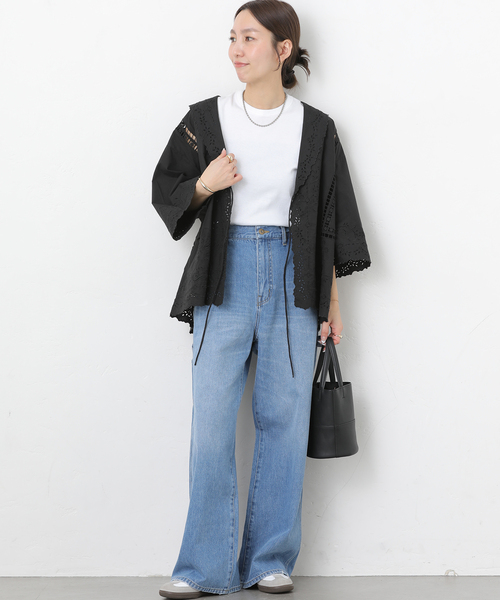 JOURNAL STANDARD relume(ジャーナルスタンダード レリューム)の「スクエアエンブロイダリーフラットカラーブラウス(シャツ/ブラウス・レディース・ブラック/ホワイト・FREE)」の3枚目の写真