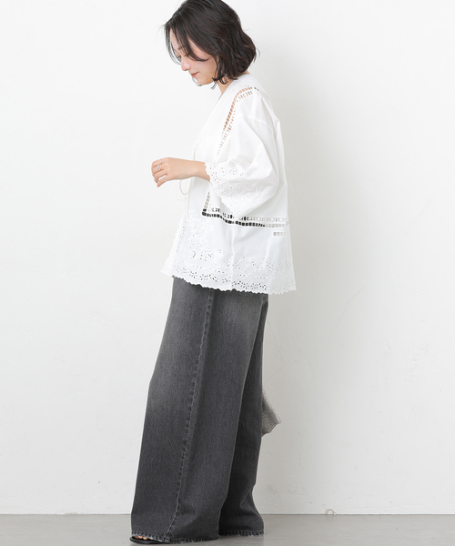 JOURNAL STANDARD relume(ジャーナルスタンダード レリューム)の「スクエアエンブロイダリーフラットカラーブラウス(シャツ/ブラウス・レディース・ブラック/ホワイト・FREE)」の14枚目の写真