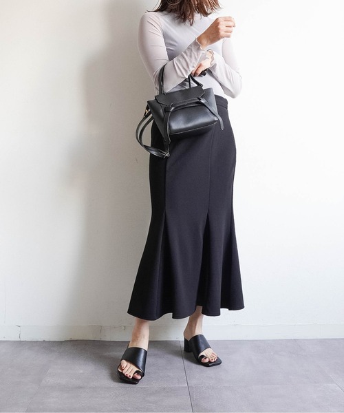 Fabby fabby(ファビィーファビィー)の「スクエアトゥトングチャンキーヒールサンダル(サンダル・レディース・ブラック/ブラウン/ベージュ・SMALL/MEDIUM/LARGE)」の12枚目の写真