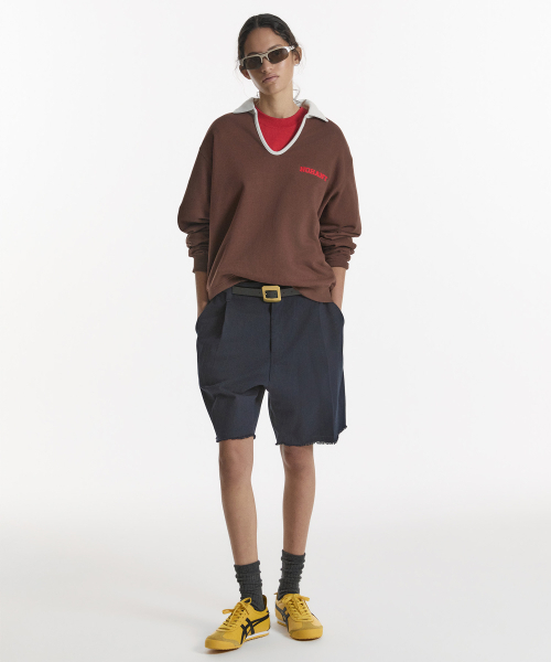 NOHANT(ノアン)の「CLASSIC V-NECK SWEATSHIRT BROWN(スウェット・レディース・ダークブラウン・SMALL/MEDIUM/LARGE)」の4枚目の写真