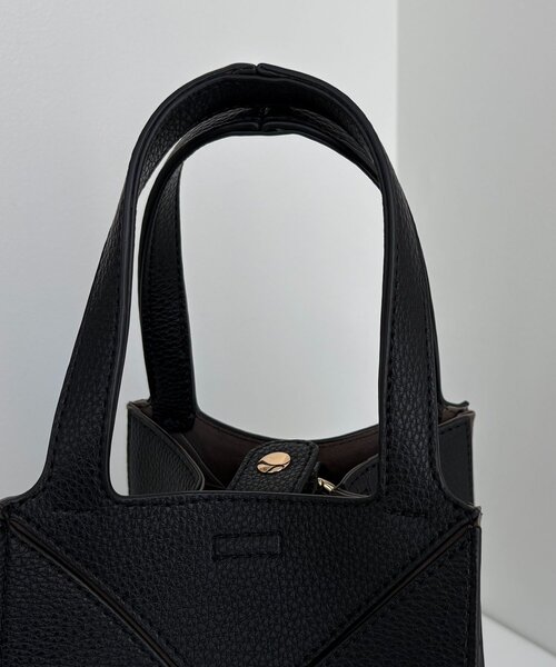 CAPRICIEUX LE'MAGE（カプリシューレマージュ）の「【S/Lサイズ展開あり】ブロッキングバッグ S（ショルダーバッグ・レディース・ブラック/ベージュ・FREE）」の12枚目の写真