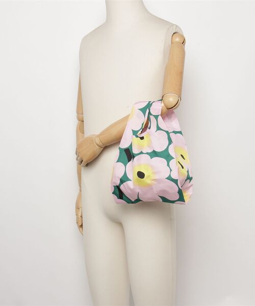 marimekko(マリメッコ)の「Unikko / Mini Smartbag(エコバッグ/サブバッグ・レディース・ライトブルー/ライトピンク・FREE)」の15枚目の写真