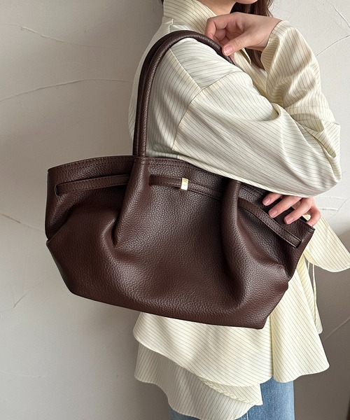 apres jour clair(アプレジュールクレア)の「【apres jour clair】フェイクレザートートバッグ(ハンドバッグ・レディース・ブラック/ダークブラウン・FREE)」の2枚目の写真