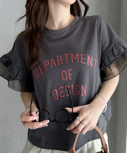 umune(ウムネ)の「カレッジロゴ Tシャツ 半袖 フリル袖 異素材切り替え ロゴプリント カットソー トップス カジュアル 大人可愛い 夏(Tシャツ/カットソー・レディース・アイボリー/杢グレー/チャコールグレー・FREE)」の2枚目の写真