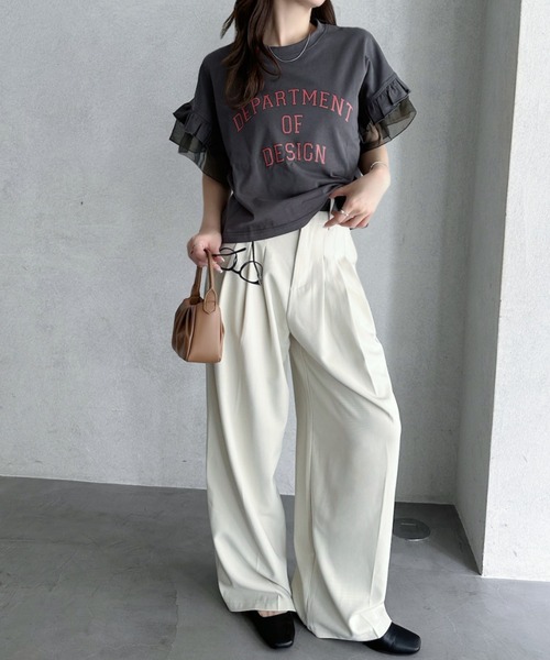 umune(ウムネ)の「カレッジロゴ Tシャツ 半袖 フリル袖 異素材切り替え ロゴプリント カットソー トップス カジュアル 大人可愛い 夏(Tシャツ/カットソー・レディース・アイボリー/杢グレー/チャコールグレー・FREE)」の6枚目の写真