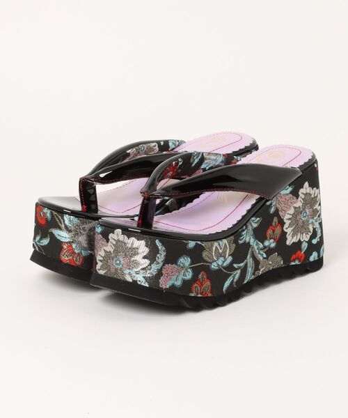 YOSUKE（ヨースケ）の「【YOSUKE】厚底下駄風トングサンダル 4450092（サンダル・レディース・ブラック/ブラック×レッド/ブラック×パープル・S/M/L/LL）」の3枚目の写真