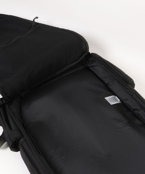 TOPO DESIGNS(トポデザインズ)の「3WAY【TOPO DESIGNS】GLOBAL TRAVEL BAG 30L(バックパック/リュック・レディース・ベージュ/ブルー/ブラック・ONE SIZE)」の6枚目の写真
