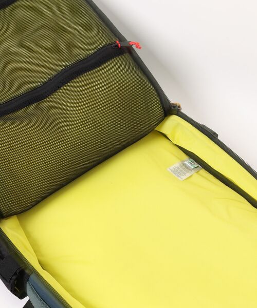 TOPO DESIGNS(トポデザインズ)の「3WAY【TOPO DESIGNS】GLOBAL TRAVEL BAG 30L(バックパック/リュック・レディース・ベージュ/ブルー/ブラック・ONE SIZE)」の8枚目の写真
