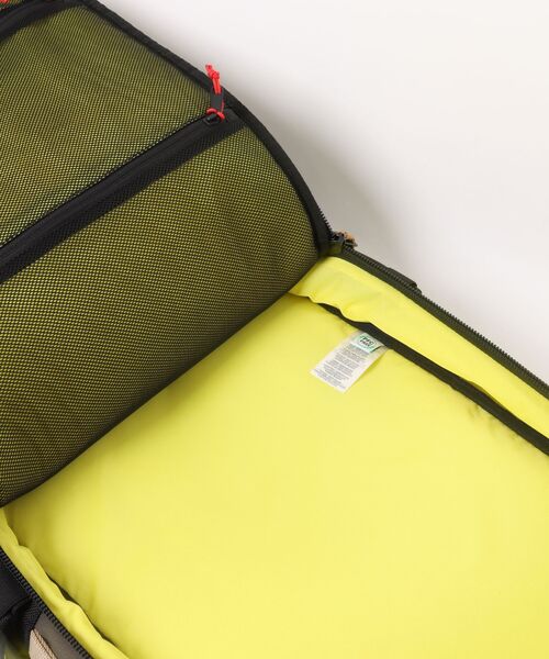 TOPO DESIGNS(トポデザインズ)の「3WAY【TOPO DESIGNS】GLOBAL TRAVEL BAG 30L(バックパック/リュック・レディース・ベージュ/ブルー/ブラック・ONE SIZE)」の9枚目の写真