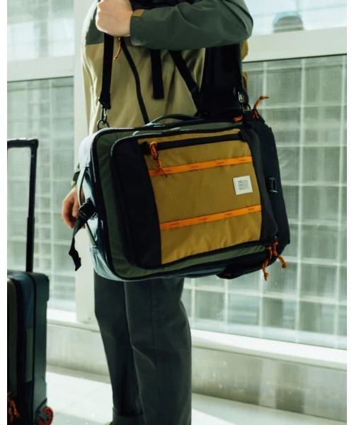 TOPO DESIGNS(トポデザインズ)の「3WAY【TOPO DESIGNS】GLOBAL TRAVEL BAG 30L(バックパック/リュック・レディース・ベージュ/ブルー/ブラック・ONE SIZE)」の13枚目の写真