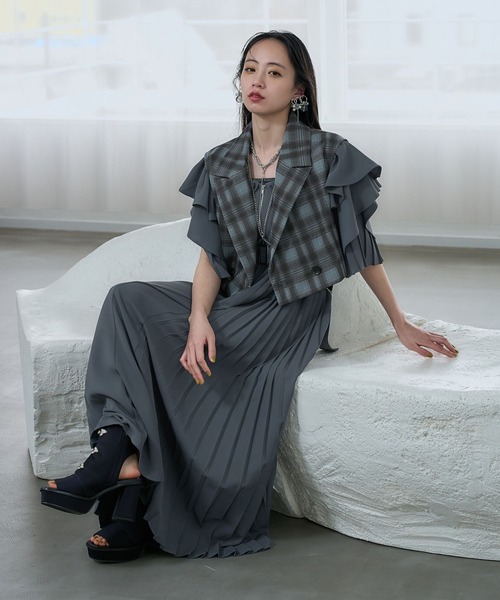 HARE（ハレ）の「2Pシアーチェックベスト＊ティアードスカート(HARE)（セットアップ・レディース・ブラック/ブルー・FREE）」の8枚目の写真