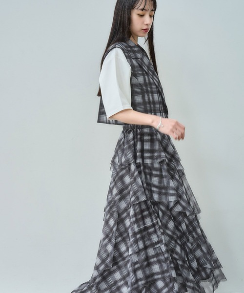 HARE（ハレ）の「2Pシアーチェックベスト＊ティアードスカート(HARE)（セットアップ・レディース・ブラック/ブルー・FREE）」の11枚目の写真